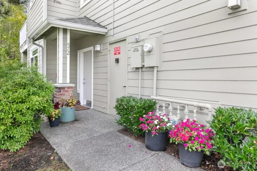 Property photo for 572 241st Lane Se, Sammamish photo 19