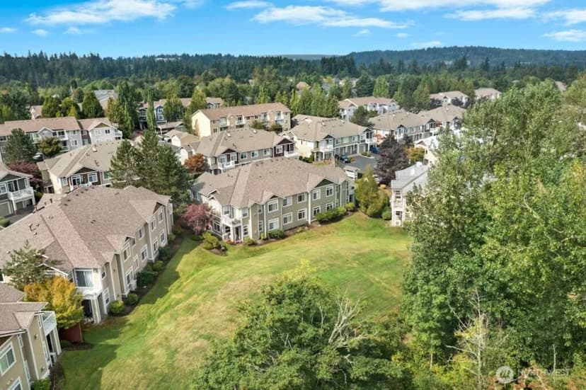 Property photo for 572 241st Lane Se, Sammamish photo 22