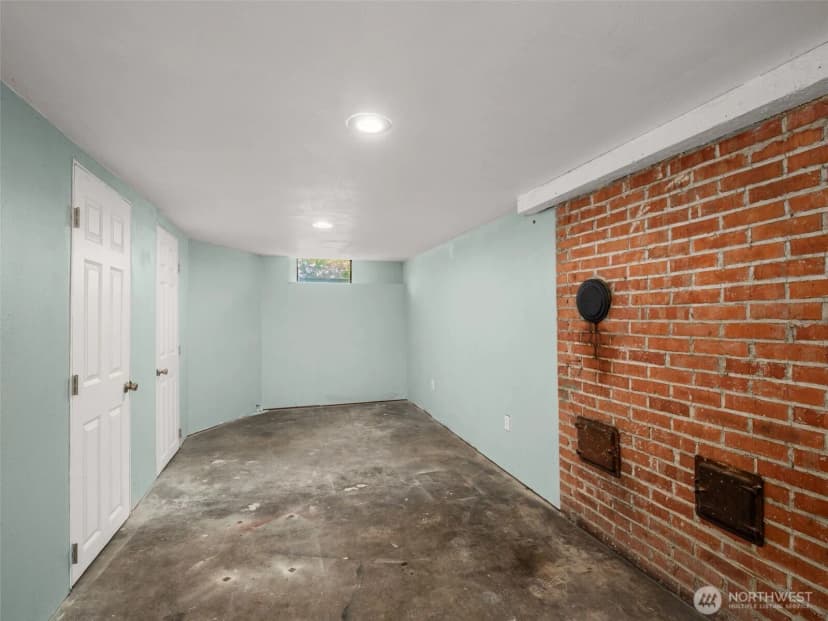 Property photo for 521 E Gilman Avenue, Arlington photo 18