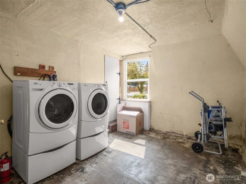 Property photo for 521 E Gilman Avenue, Arlington photo 17