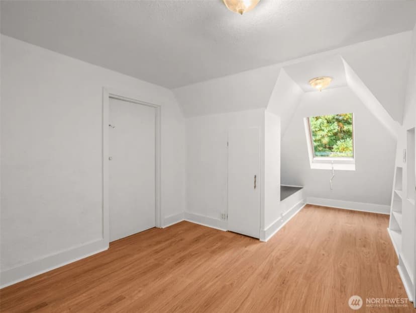 Property photo for 521 E Gilman Avenue, Arlington photo 22