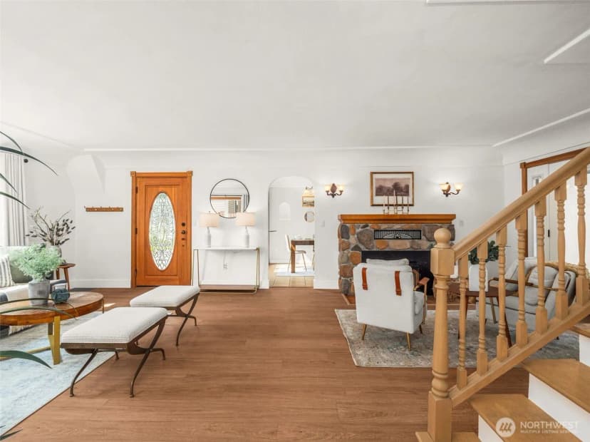 Property photo for 521 E Gilman Avenue, Arlington photo 12
