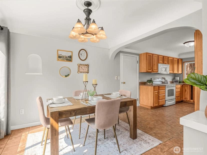 Property photo for 521 E Gilman Avenue, Arlington photo 13