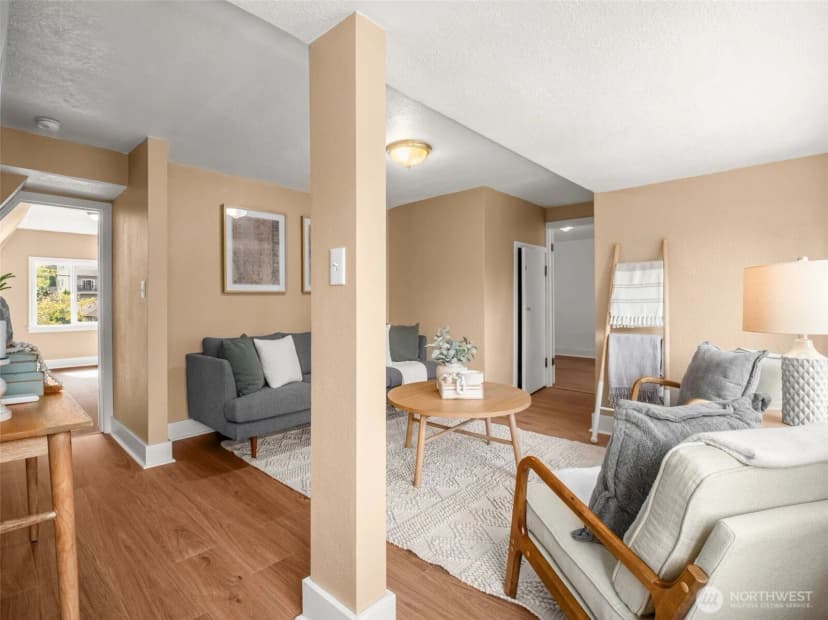 Property photo for 521 E Gilman Avenue, Arlington photo 20