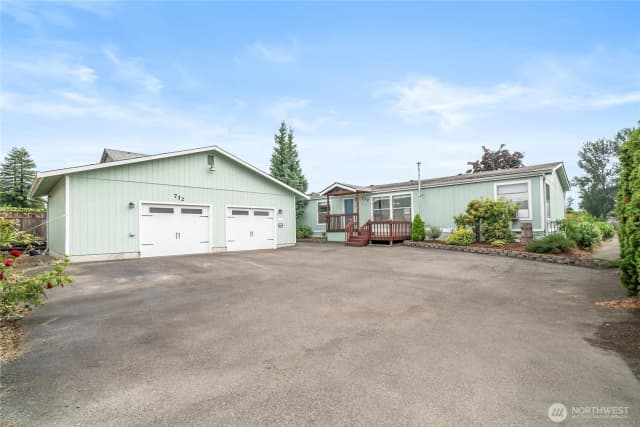 Property photo for 732 Algona Boulevard N, Algona