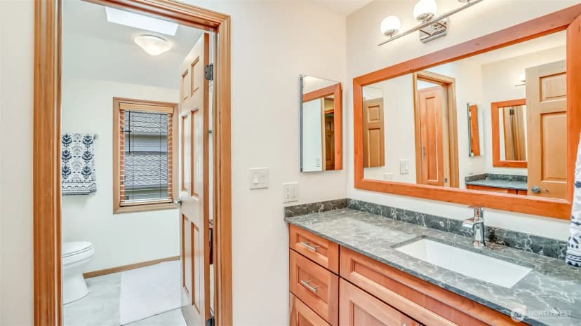Property photo for 15628 Se 160th Place, Renton photo 19