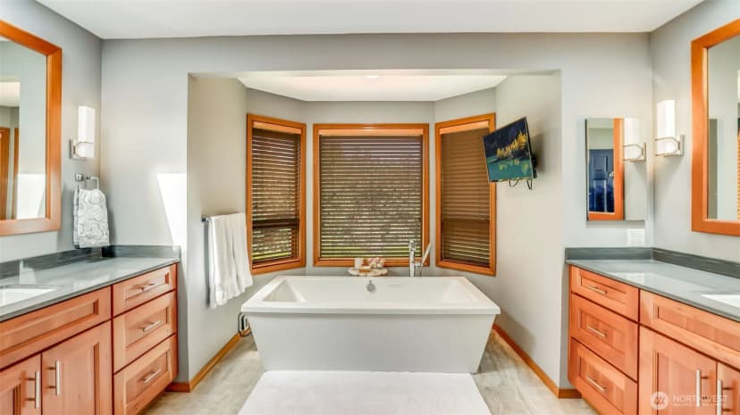 Property photo for 15628 Se 160th Place, Renton photo 22