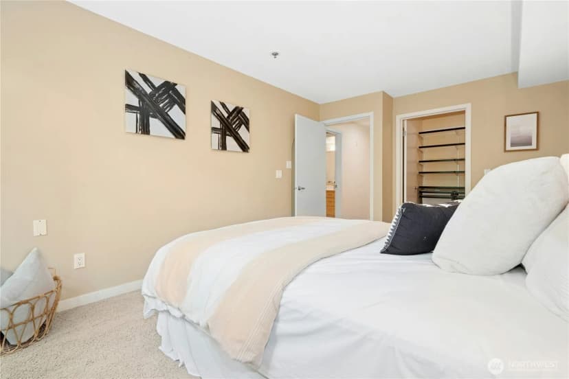 Property photo for 701 Galer Street #808, Seattle photo 19