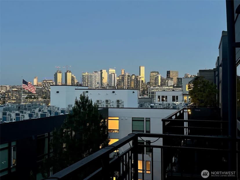 Property photo for 701 Galer Street #808, Seattle photo 24