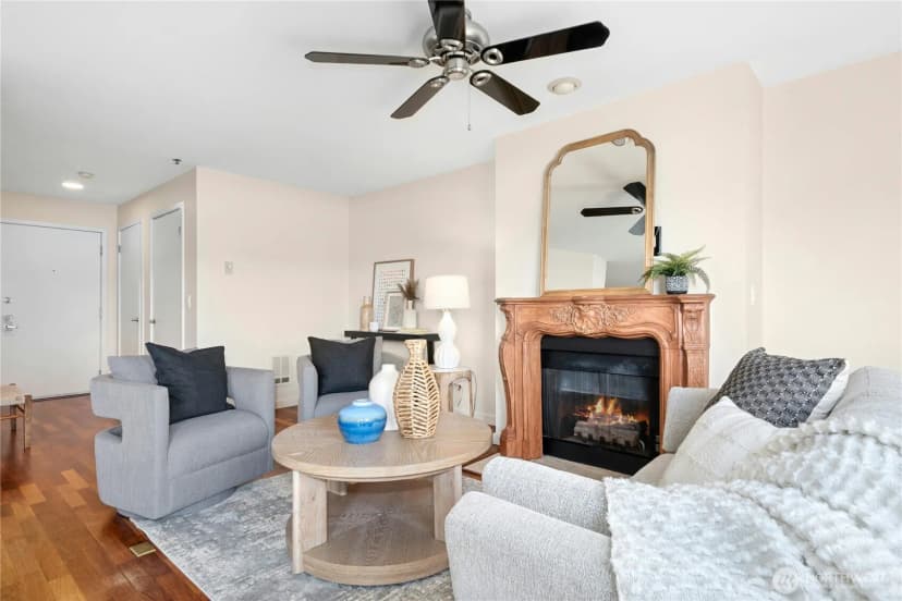Property photo for 701 Galer Street #808, Seattle photo 15