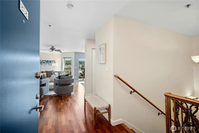 Property photo for 701 Galer Street #808, Seattle photo 5