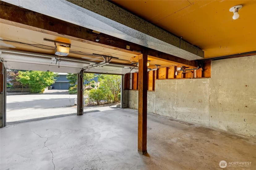 Property photo for 20205 60th Place Ne, Kenmore photo 37