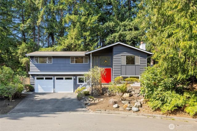 Property photo for 20205 60th Place Ne, Kenmore