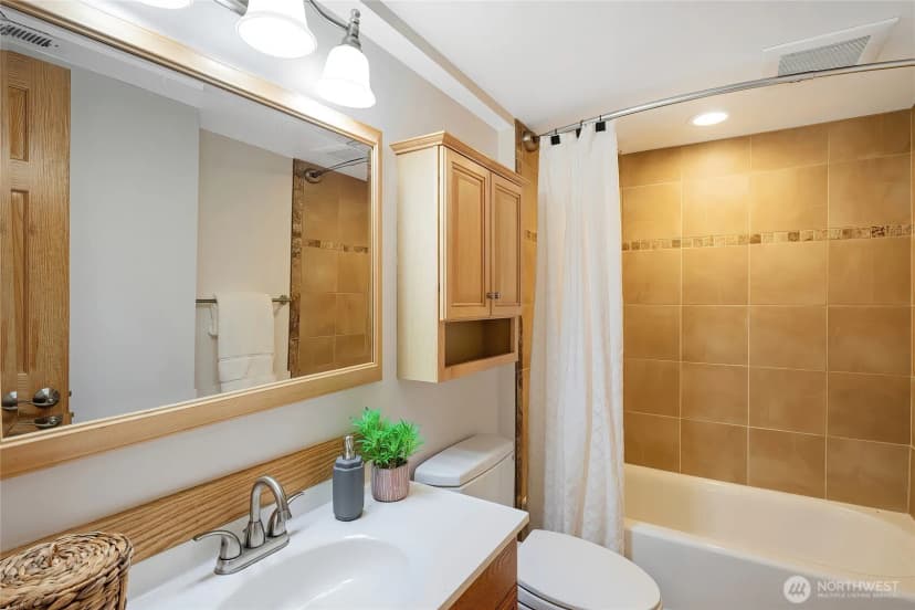 Property photo for 20205 60th Place Ne, Kenmore photo 35