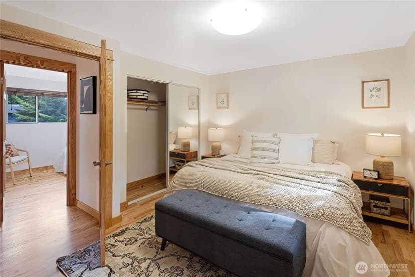 Property photo for 20205 60th Place Ne, Kenmore photo 21