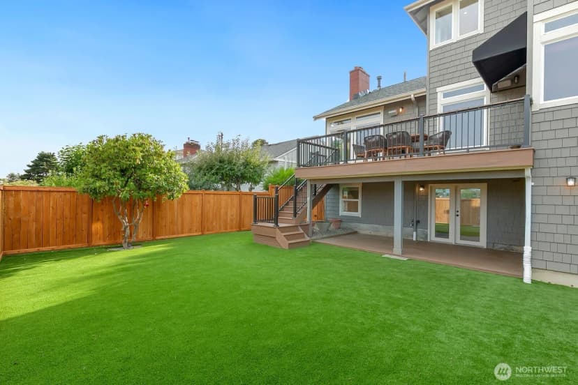 Property photo for 3016 37th Avenue W, Seattle photo 32