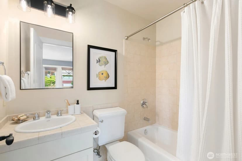 Property photo for 3016 37th Avenue W, Seattle photo 21