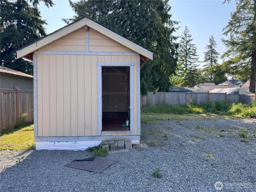 Property photo for 20426 54th Avenue W, Lynnwood photo 15