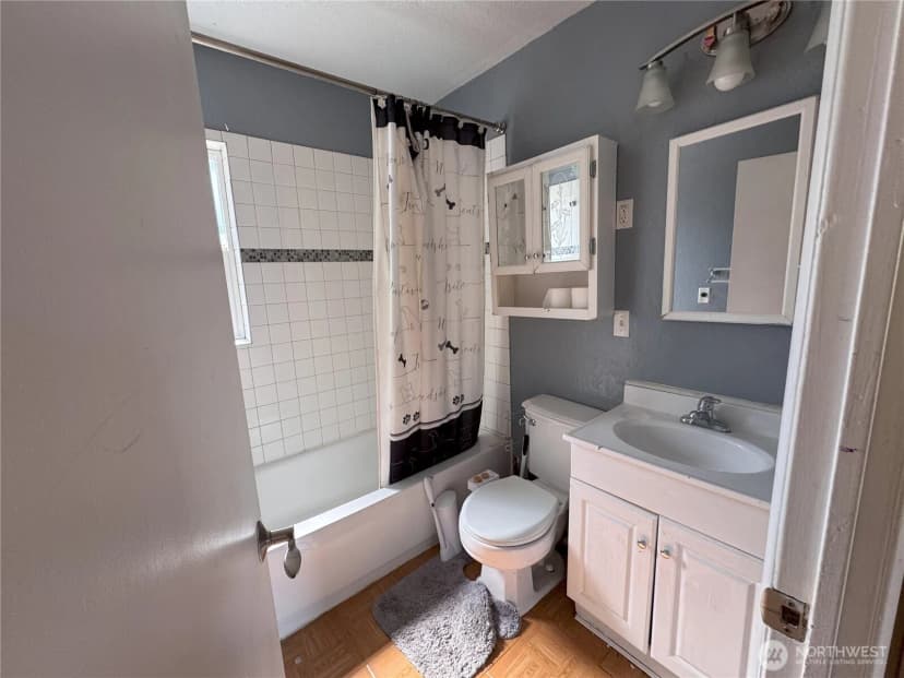 Property photo for 20426 54th Avenue W, Lynnwood photo 12