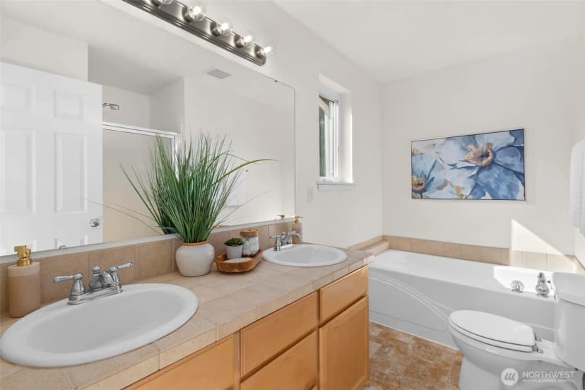 Property photo for 17021 114th Avenue Se, Renton photo 22