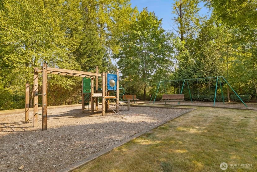 Property photo for 17021 114th Avenue Se, Renton photo 33