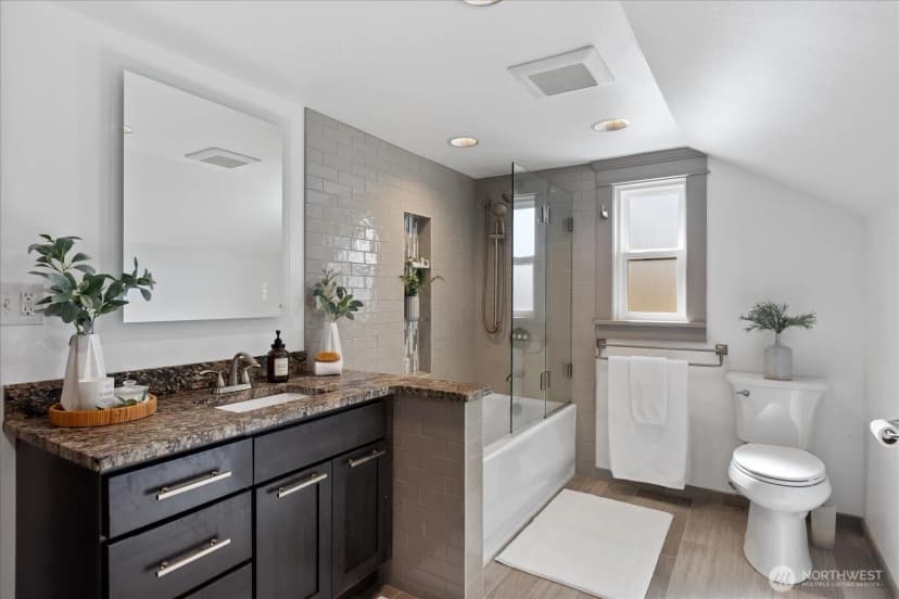 Property photo for 1102 Rucker Avenue, Everett photo 29