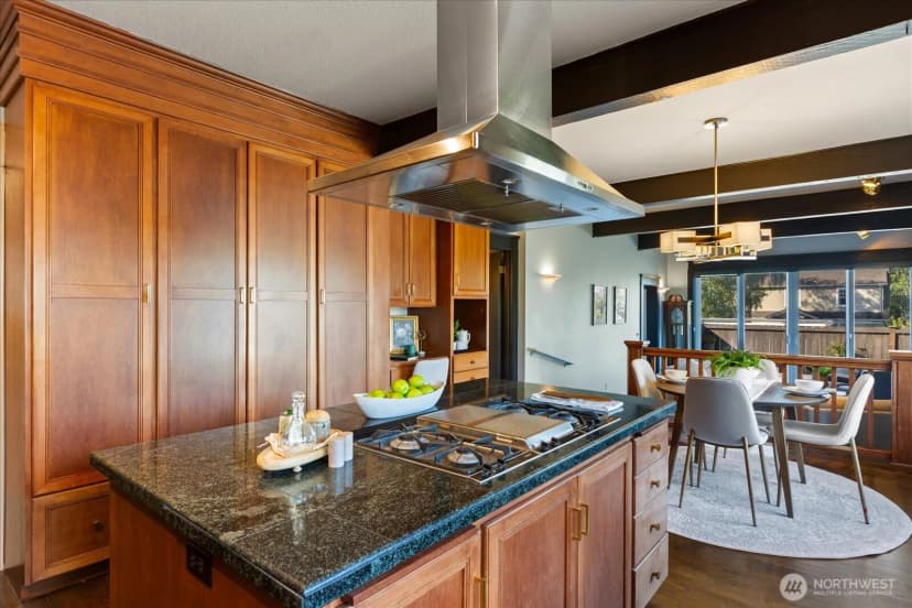Property photo for 1102 Rucker Avenue, Everett photo 16