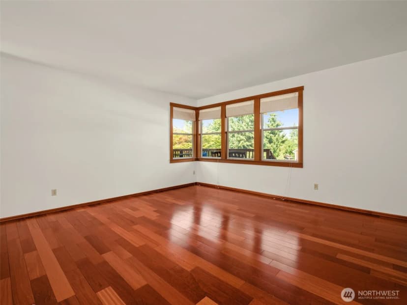 Property photo for 16515 126th Avenue Ne, Woodinville photo 6