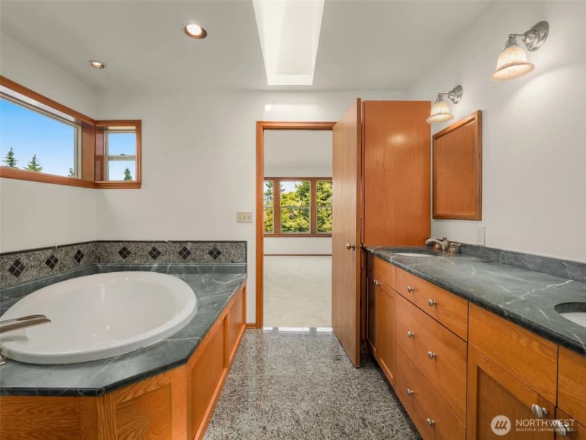 Property photo for 16515 126th Avenue Ne, Woodinville photo 22
