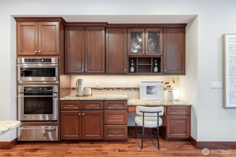 Property photo for 10823 Ne 108th Street, Kirkland photo 11