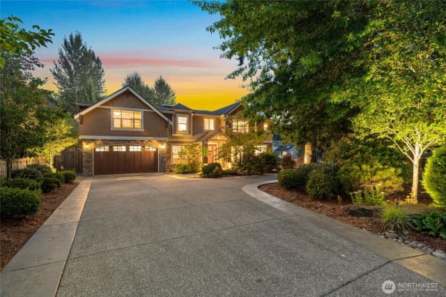 Property photo for 10823 Ne 108th Street, Kirkland