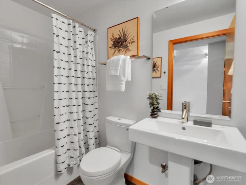 Property photo for 9065 17th Avenue Sw, Seattle photo 20