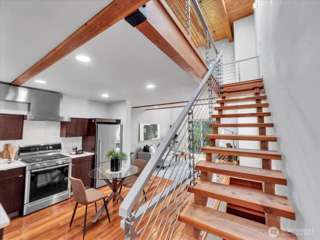 Property photo for 9065 17th Avenue Sw, Seattle photo 5