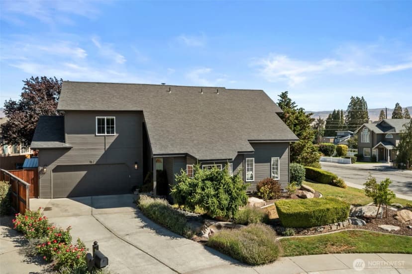 Property photo for 702 Kriewald Court, Wenatchee