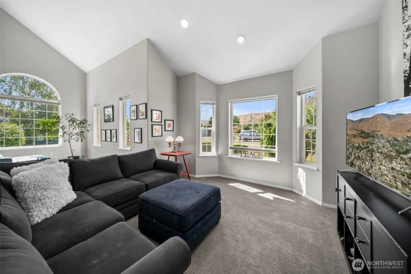 Property photo for 702 Kriewald Court, Wenatchee photo 6