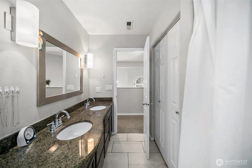 Property photo for 702 Kriewald Court, Wenatchee photo 24