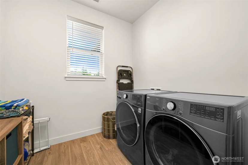 Property photo for 1038 Newton Street, Bellingham photo 21