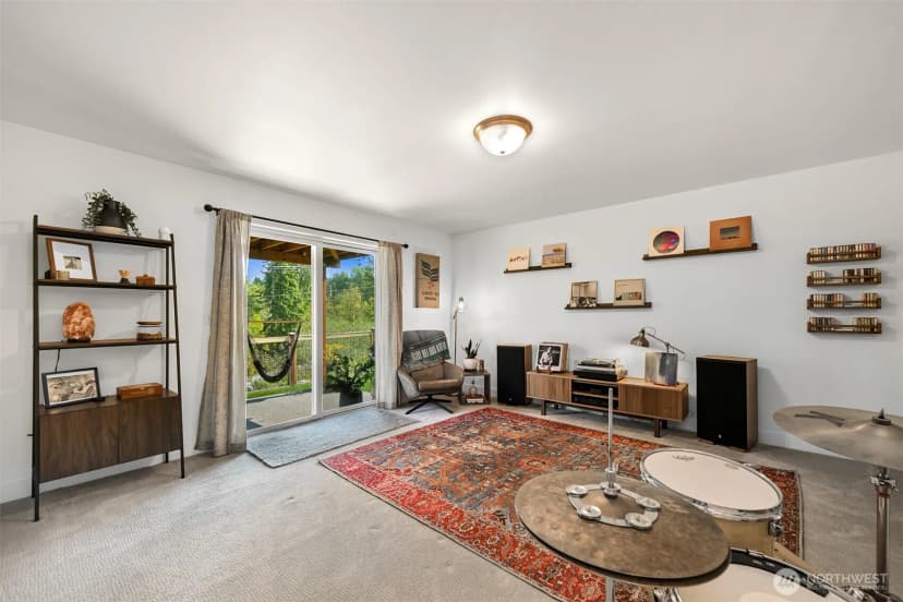 Property photo for 1038 Newton Street, Bellingham photo 27