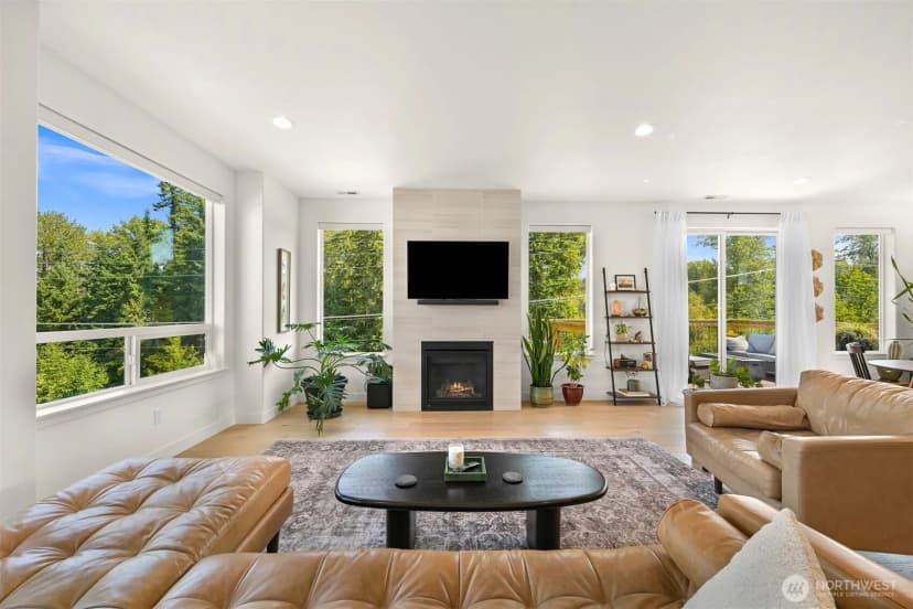Property photo for 1038 Newton Street, Bellingham photo 7