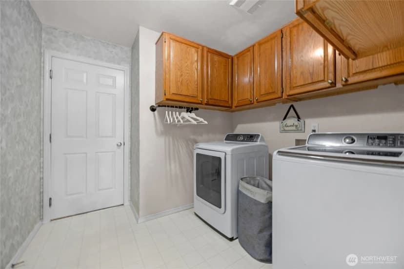 Property photo for 16855 Wales Street Se, Monroe photo 14