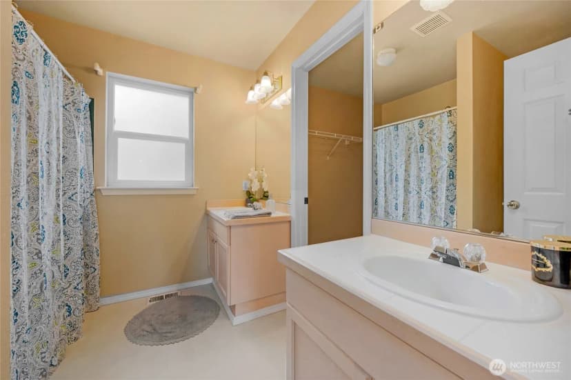 Property photo for 16855 Wales Street Se, Monroe photo 17