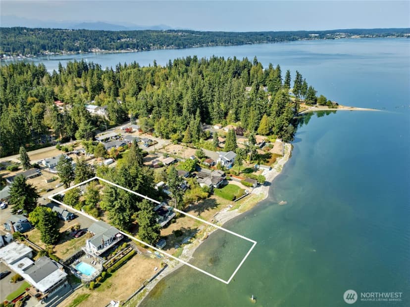 Property photo for 4338 Tanda Avenue Nw, Bremerton photo 2