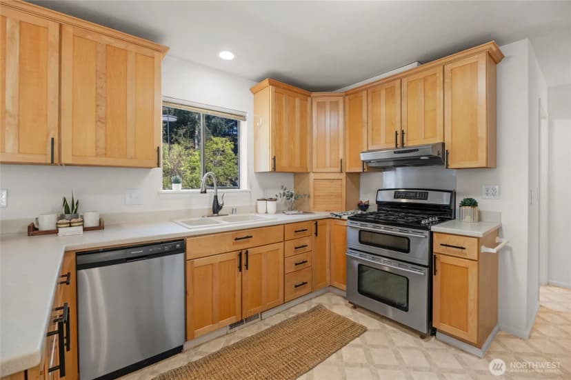 Property photo for 22124 49th Avenue Se, Bothell photo 17