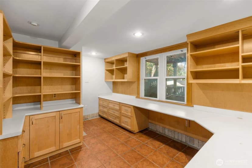 Property photo for 4017 39th Avenue Sw, Seattle photo 25