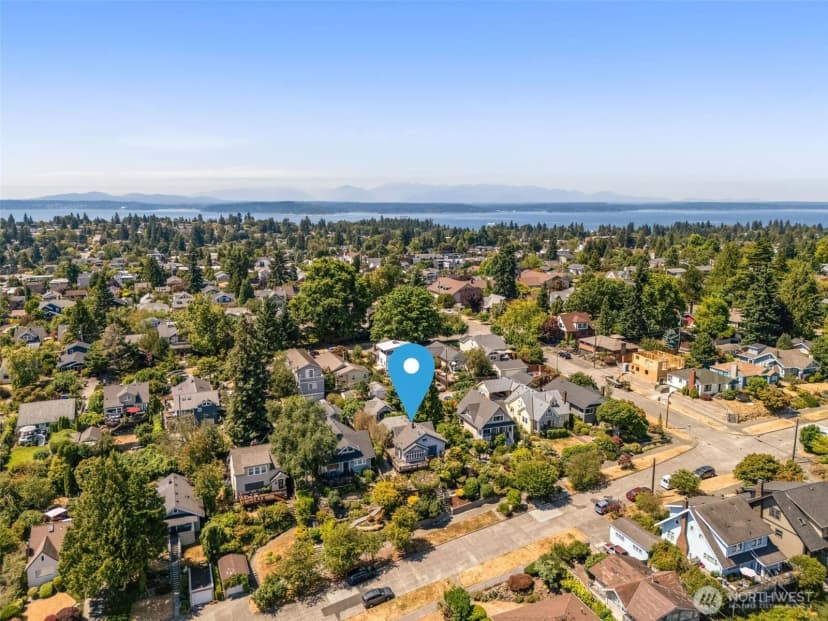 Property photo for 4017 39th Avenue Sw, Seattle photo 29