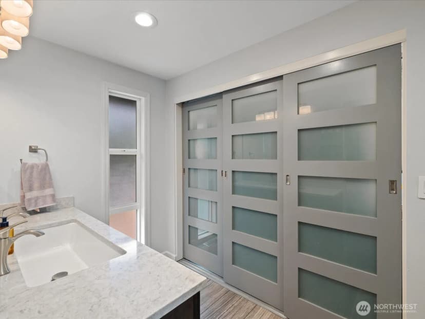 Property photo for 15037 Se 47th Street, Bellevue photo 28