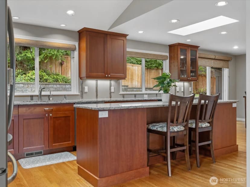 Property photo for 15037 Se 47th Street, Bellevue photo 9