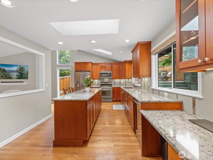 Property photo for 15037 Se 47th Street, Bellevue photo 16