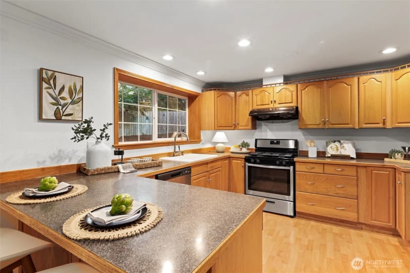 Property photo for 13220 Se 52nd Place, Bellevue photo 10