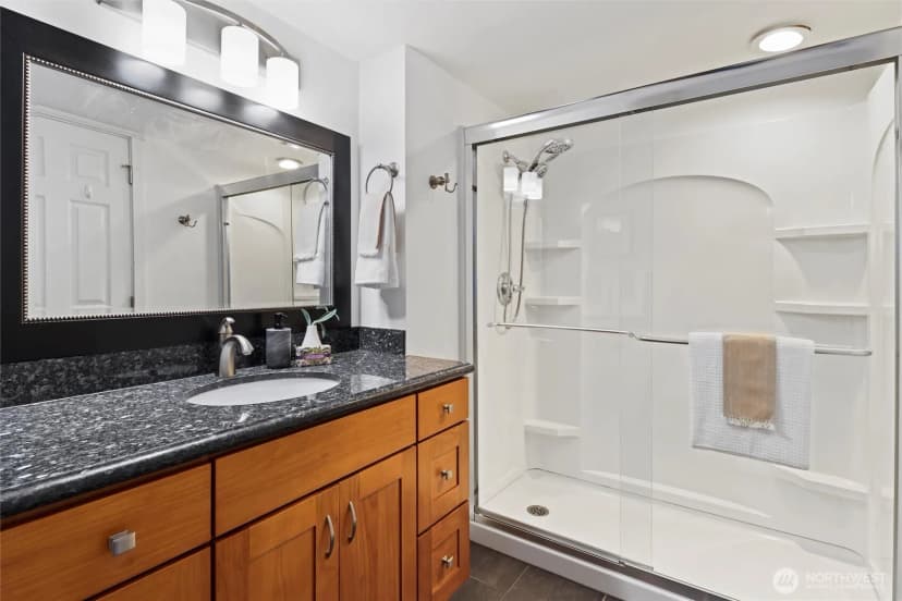 Property photo for 13220 Se 52nd Place, Bellevue photo 27